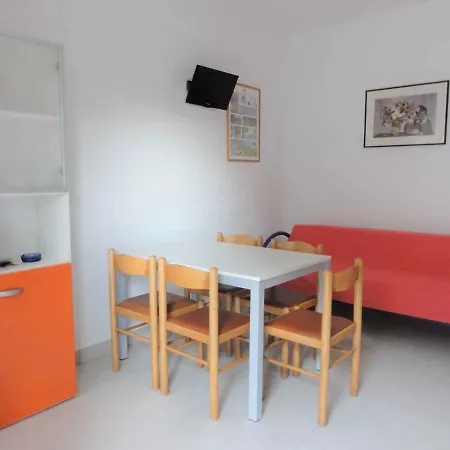 In 36265 Διαμέρισμα *